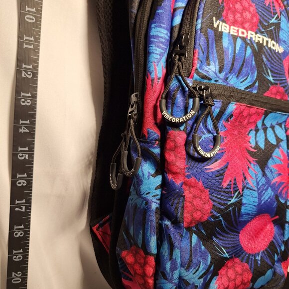 *SAVE* Vibedration Hydration Backpack w/o bladder w/ bag,blue pink tropical main image 4